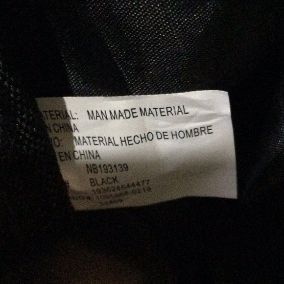 Black Overnight Travel Bag - Picture 13 of 13